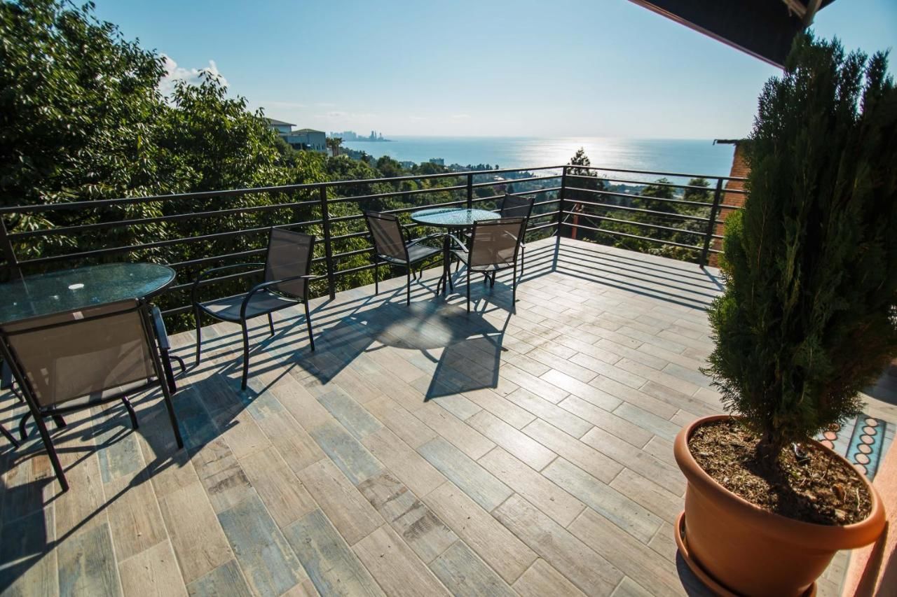 Отели типа «постель и завтрак» Hotel in Nature/Отель в природе Батуми-4